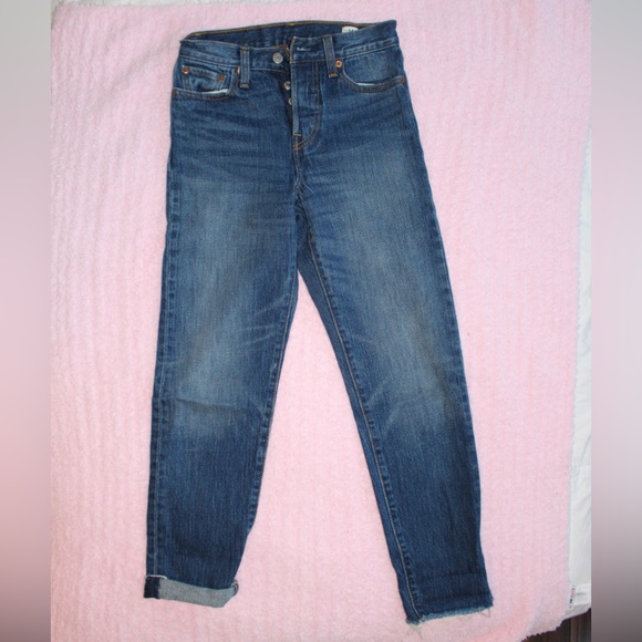 High Rise Levi's - Picture 1 of 4